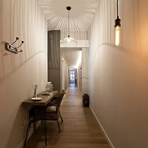 Tiaré , Milano Italia